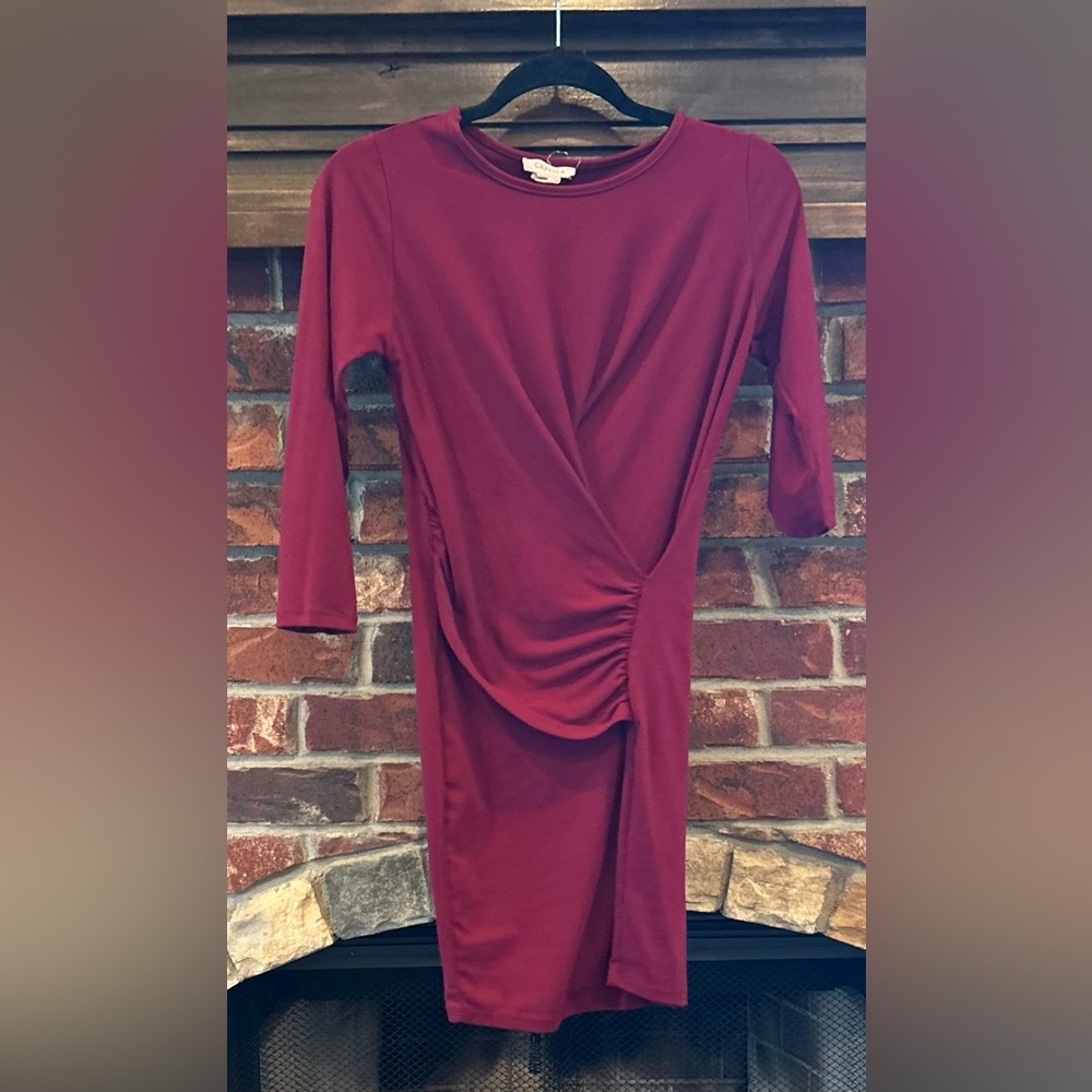 Burgundy long sleeve bodycon dress